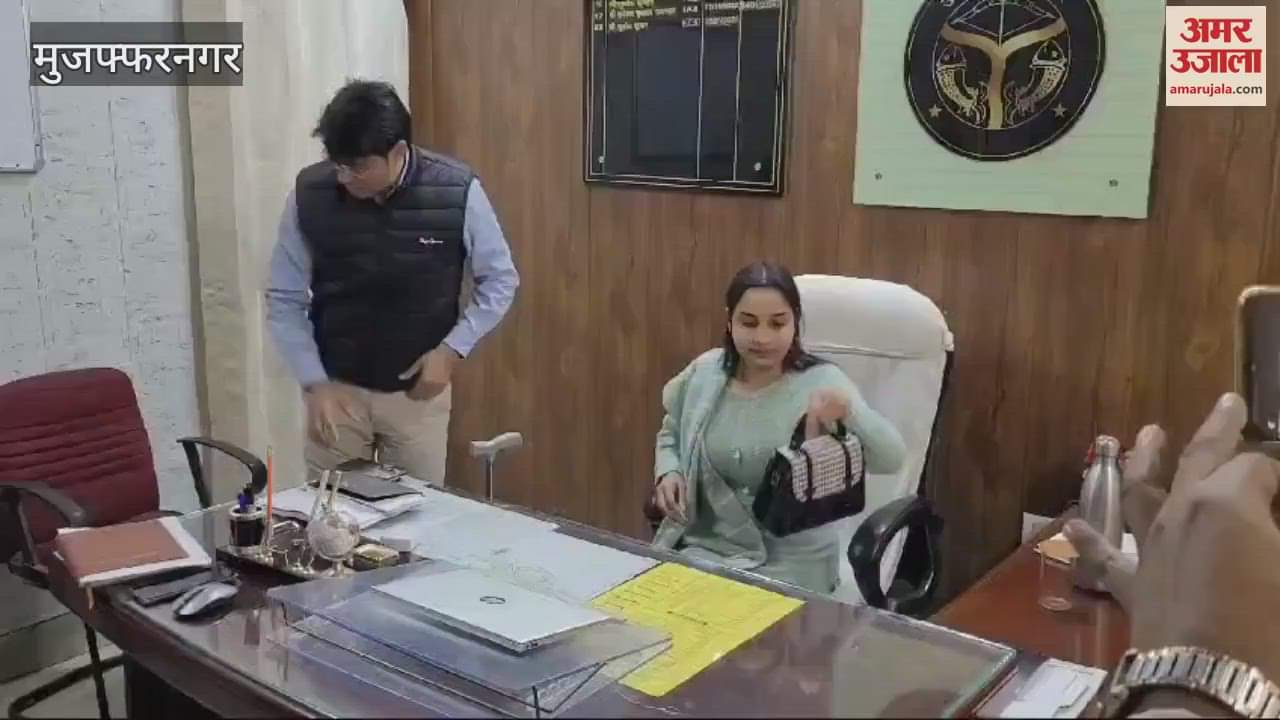 VIDEO : Muzaffarnagar: Varnika made SDM for a day