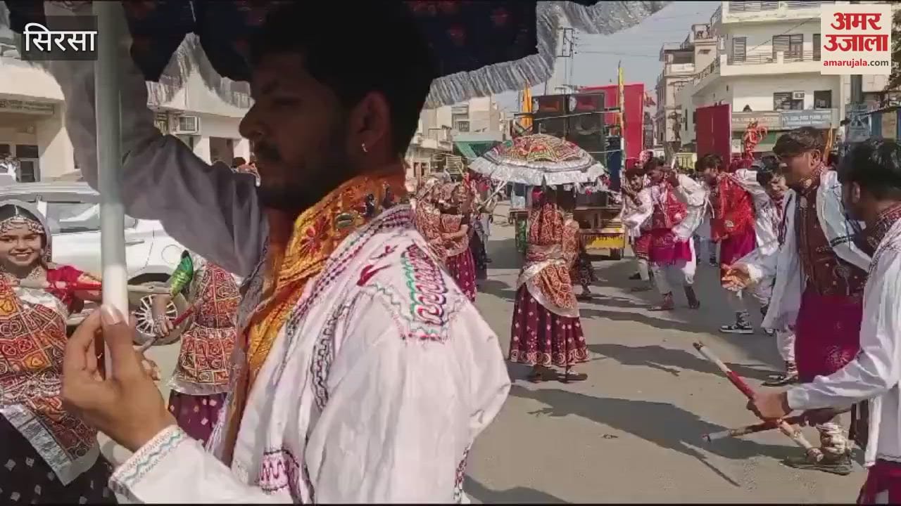 VIDEO : In Sirsa, devotees pulled a gem-studded chariot and took Shri Shyam Baba around the city, the procession was taken out with great pomp