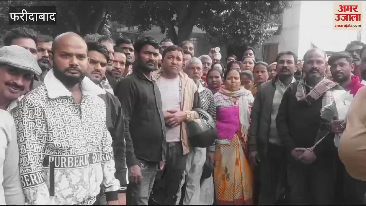 VIDEO : Troubled street vendors reached Faridabad to meet Municipal Commissioner