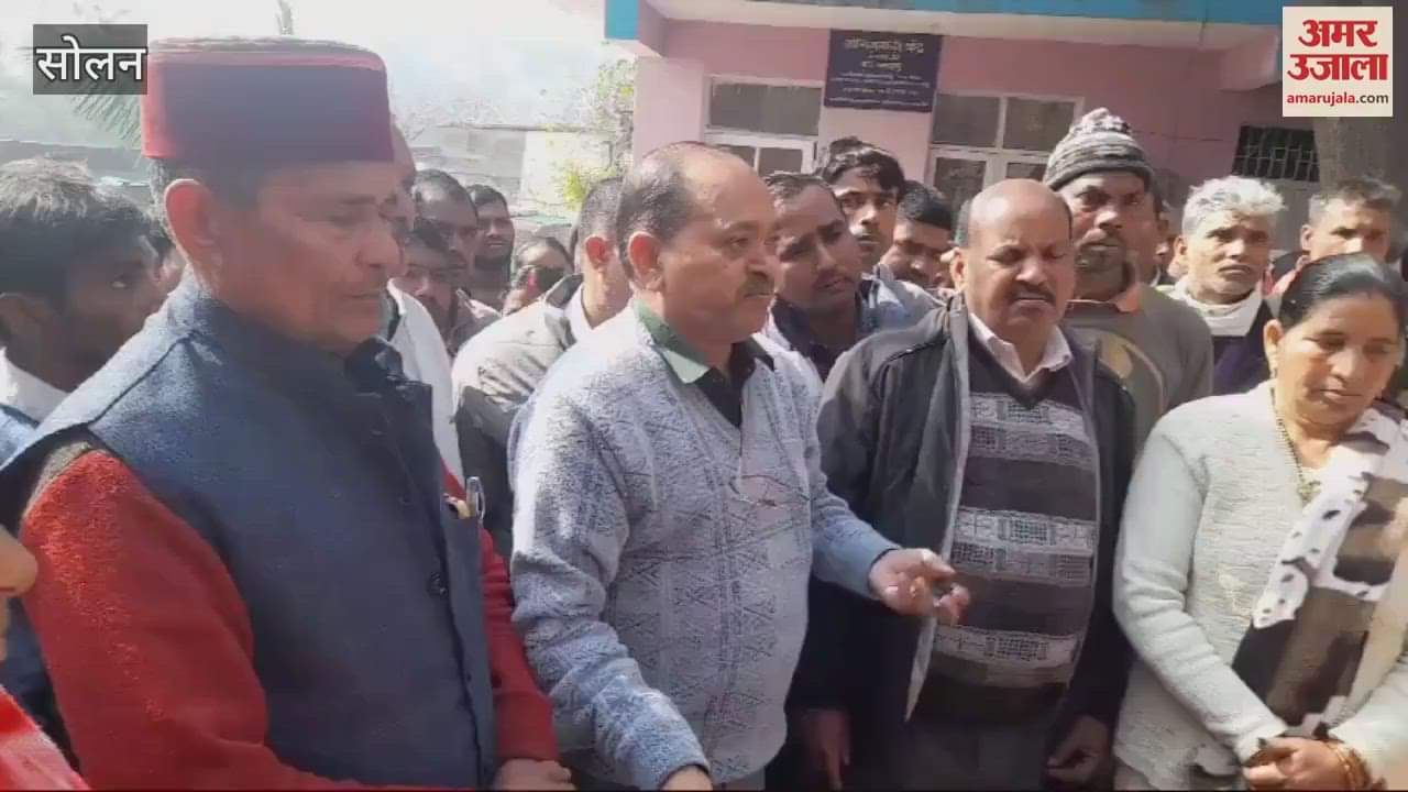 VIDEO : Action against illegal encroachment by Nagar Palika Parwanoo continues