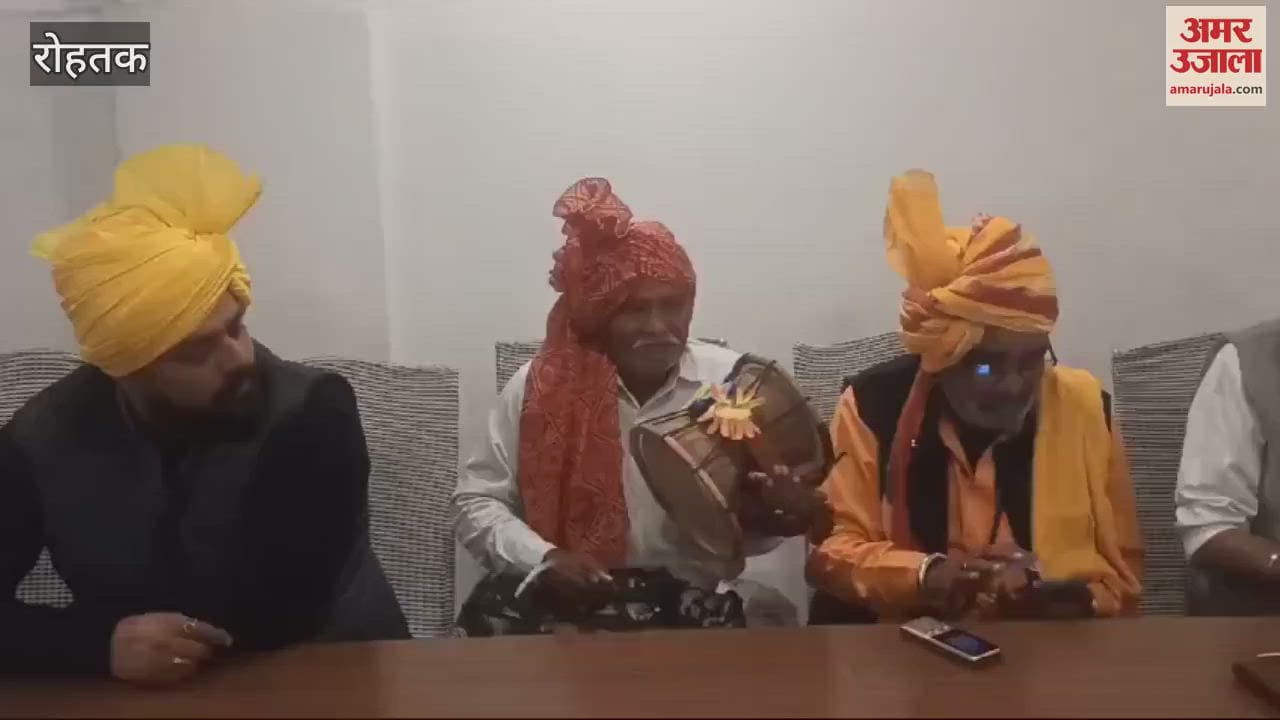 VIDEO : Surajkund fair neglects folk artists, will observe black day on 23rd; angry at local artists being ignored