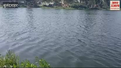 VIDEO : Child dies after falling into pond in Bulandshahr