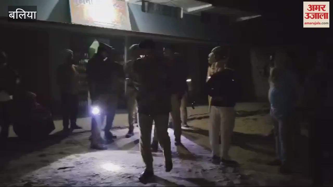 VIDEO : Dead bodies of couple found doorstep of house in ballia marks sharp weapons on bodies