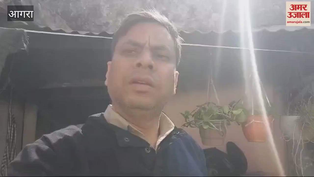 VIDEO : Paytm machine explodes while charging shopkeeper and son burnt fire broke out in the house