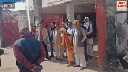 VIDEO : Baghpat: Demand to remove the Mahant of the temple