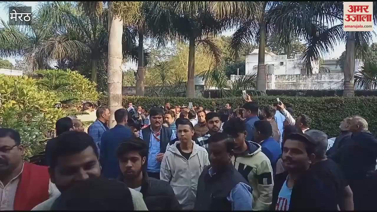 VIDEO : Meerut: Deputy Chief Minister Keshav Prasad Maurya reached Defense Colony.