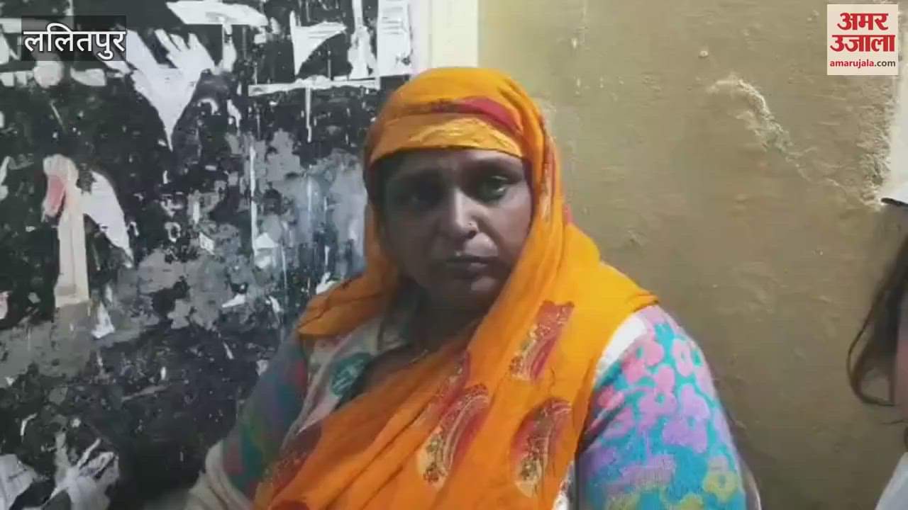 VIDEO : Gold stolen from woman bag in Khajuraho passenger train