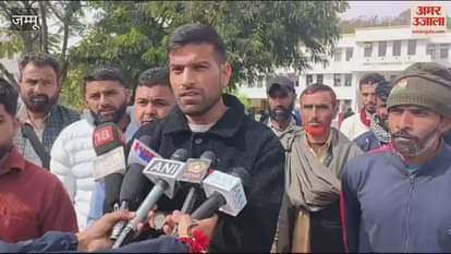 VIDEO : There is a severe lack of basic facilities in Darabi village of Reasi, villagers appeal for help from the administration.