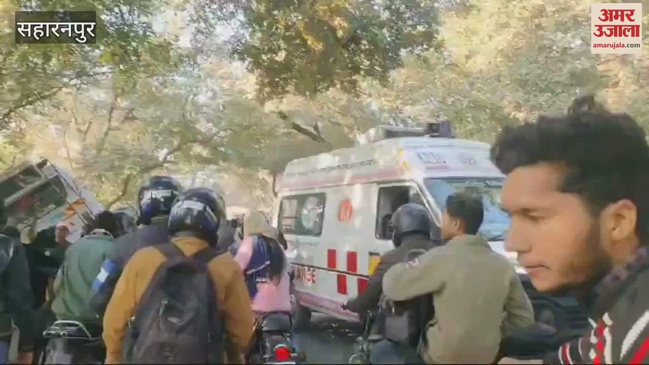 VIDEO : Saharanpur: Bus collides with tree at bullet speed, nine injured