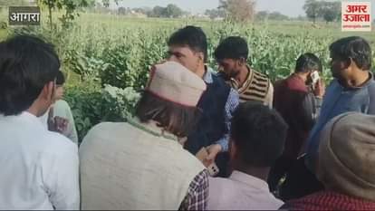 VIDEO : Video of Naib Tehsildar who reached the village on complaint goes viral