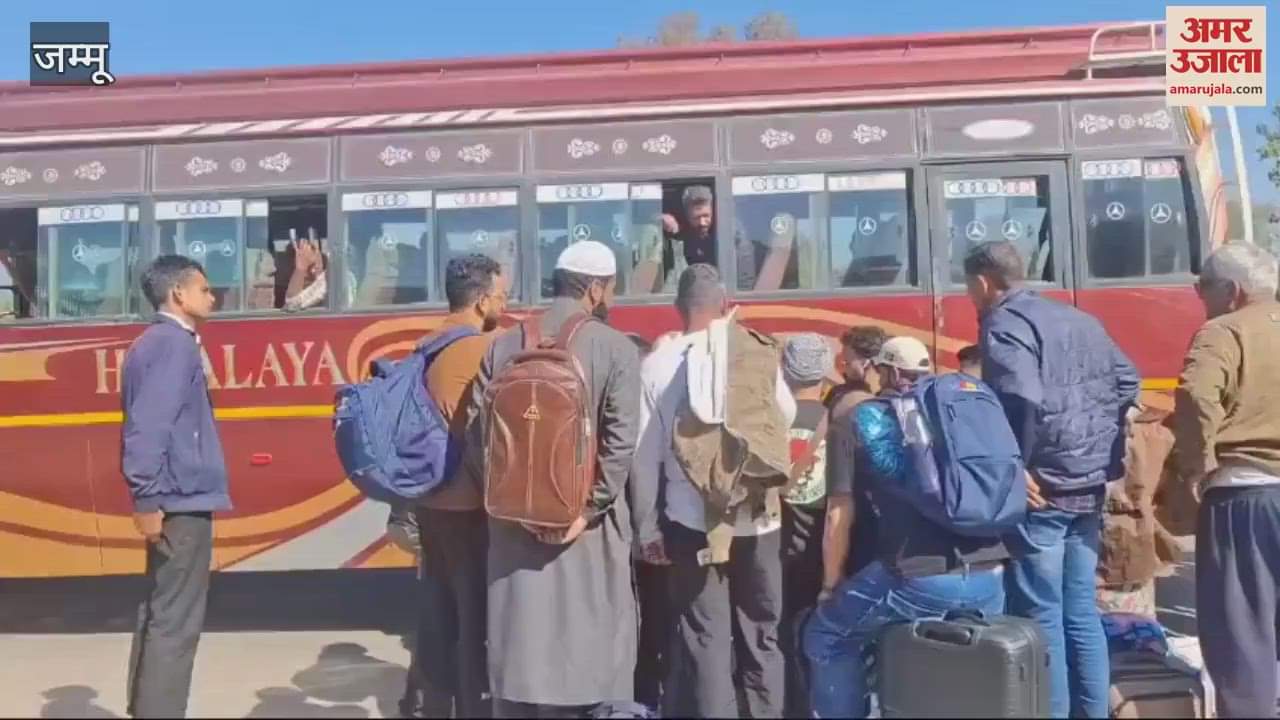 VIDEO : Passengers over overloading and expensive fares of sleeper buses on Jammu-Delhi route.
