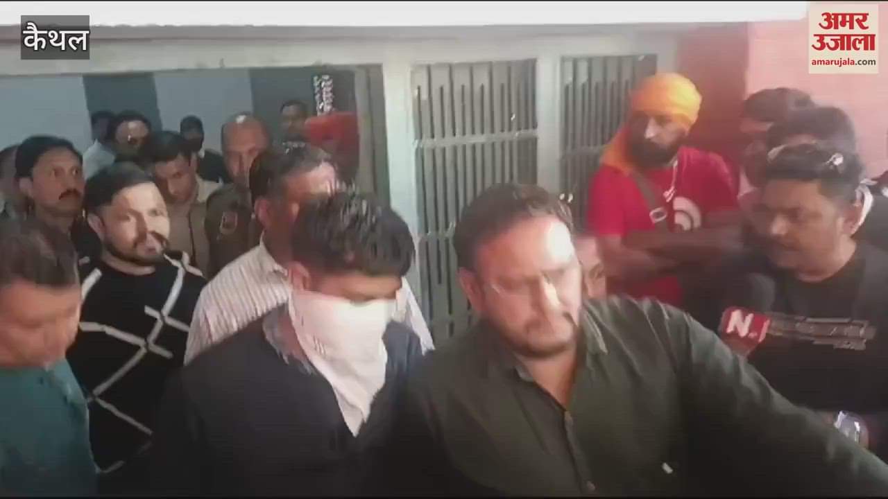 VIDEO : Big action of Anti Corruption Bureau in Kaithal, registry clerk arrested red handed while taking bribe