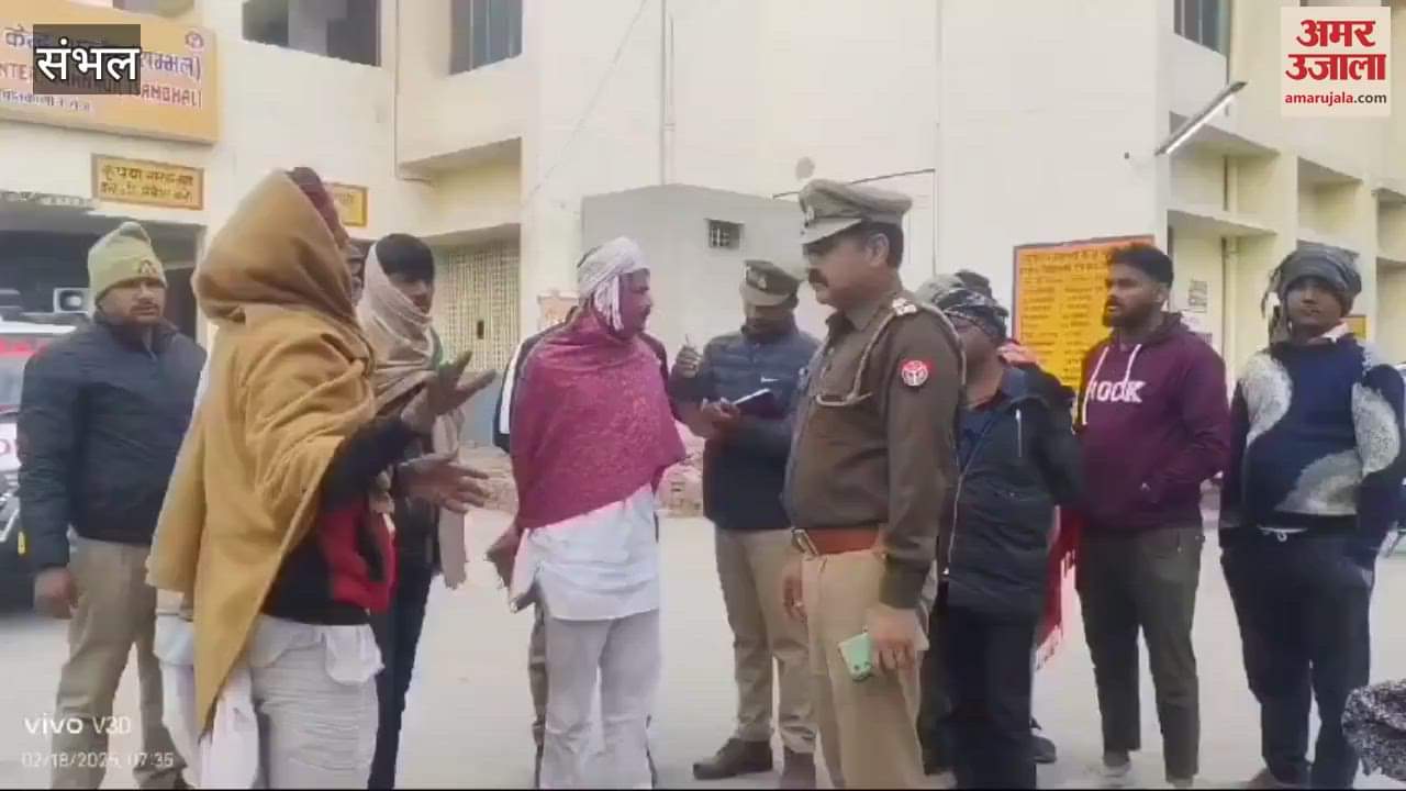 VIDEO : Couple dies after being crushed by a roadways bus, innocent girl critical, accident in Sejana Muslim of Gunnaur