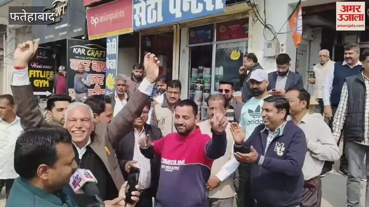 VIDEO : Rekha Gupta became the CM of Delhi, festive atmosphere at her maternal uncle's house in Fatehabad; Jalebis distributed