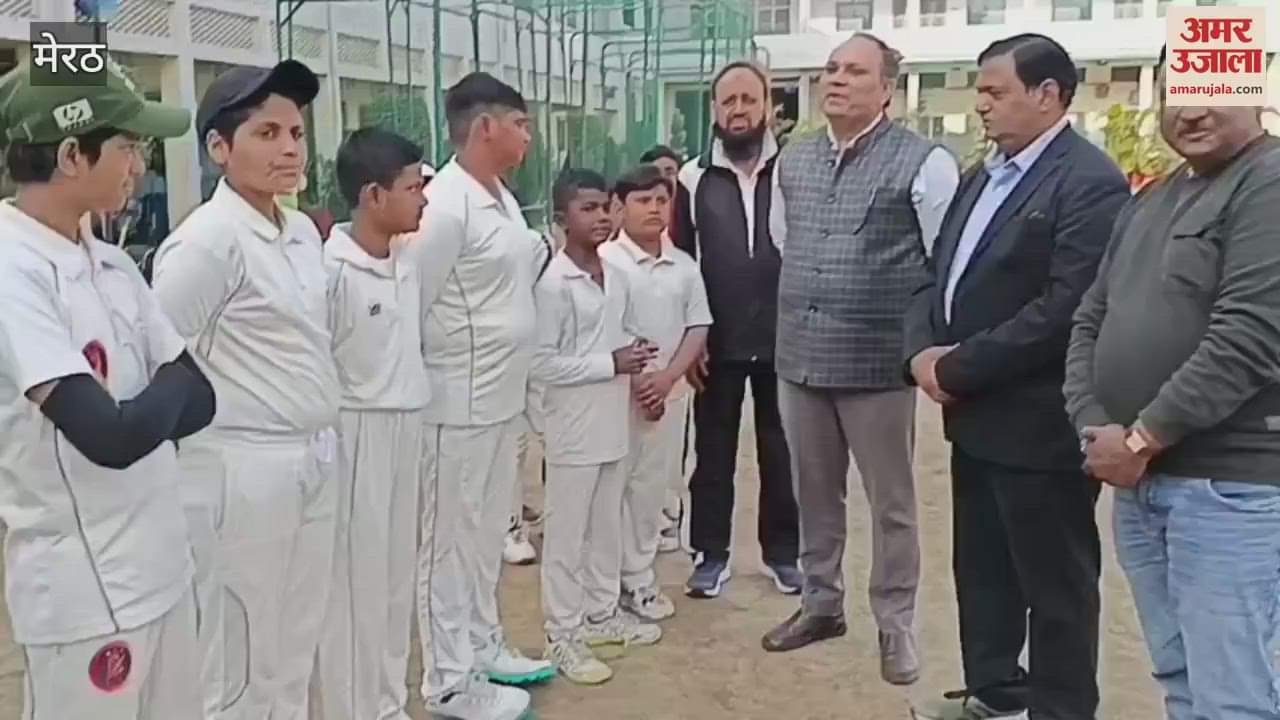 VIDEO : Meerut: Double wicket cricket tournament organized