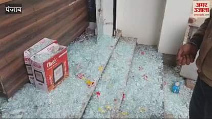 VIDEO : Car rammed into an electrical shop in Kapurthala, escaped by breaking expensive glass