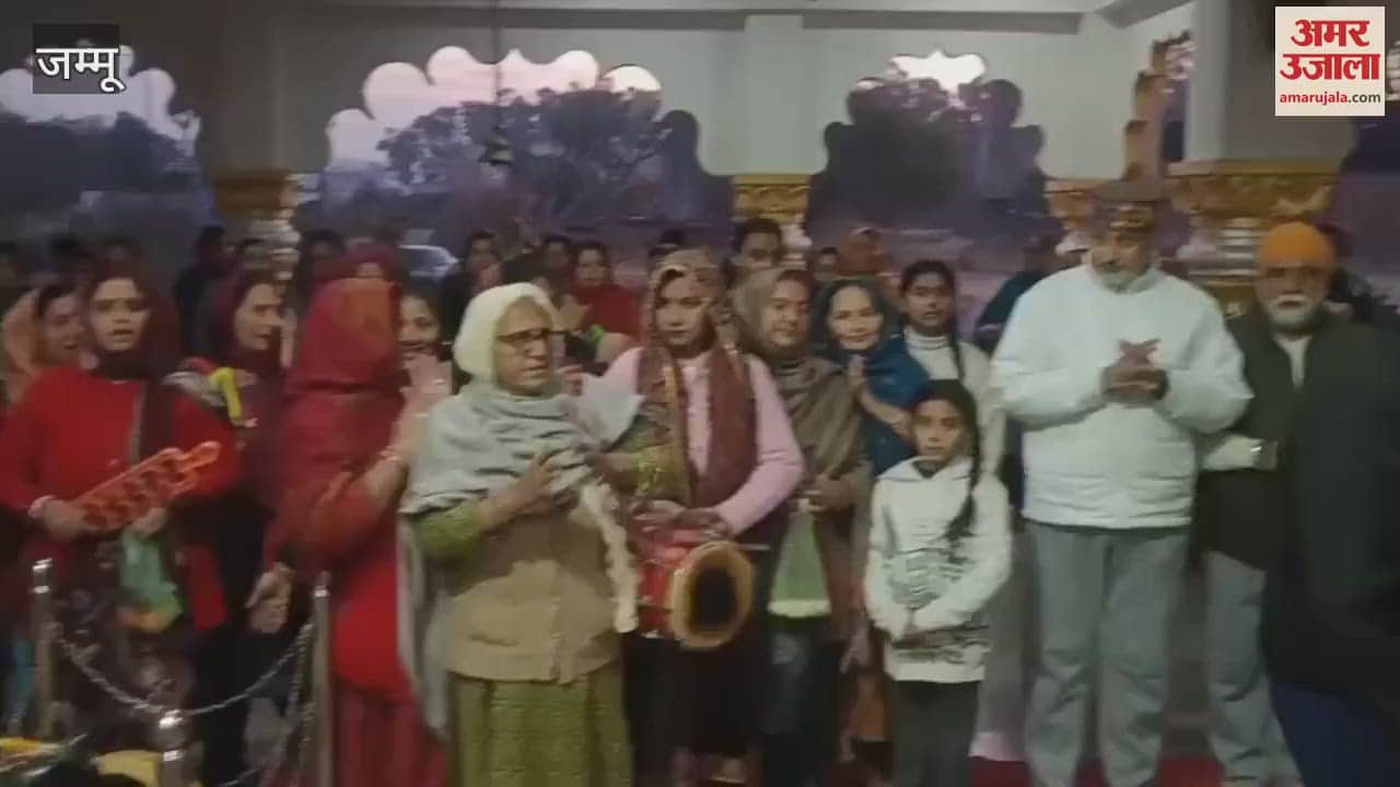 VIDEO : Morning procession of Shiv devotees in Mishriwala Shiv temple, MLA Sham Lal Sharma also participated