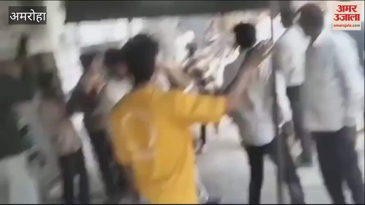 VIDEO : Vandalism in a liquor shop in Hasanpur, assault on salesman, accused of snatching money