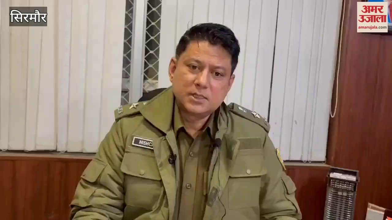 VIDEO : Two arrested with 323 grams of chitta on Mehruwala Bhuddi road