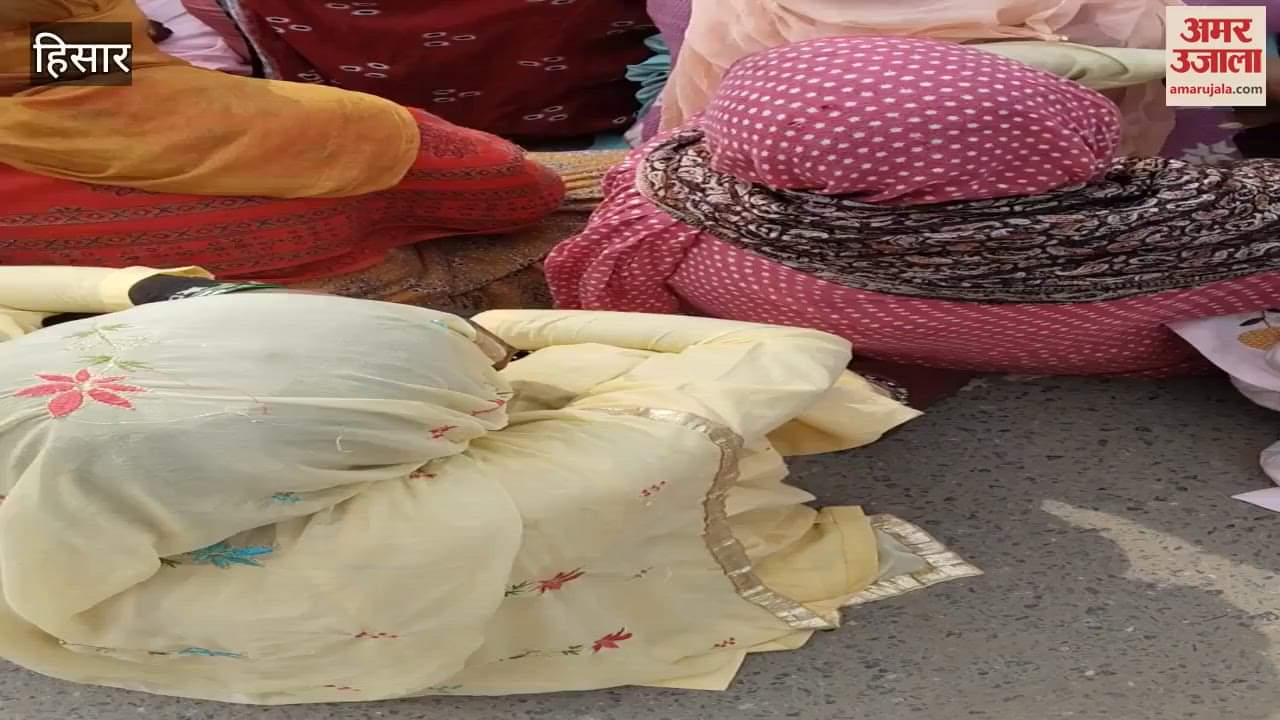 VIDEO : Building construction workers union went on strike in Hisar, reached the mini secretariat while demonstrating