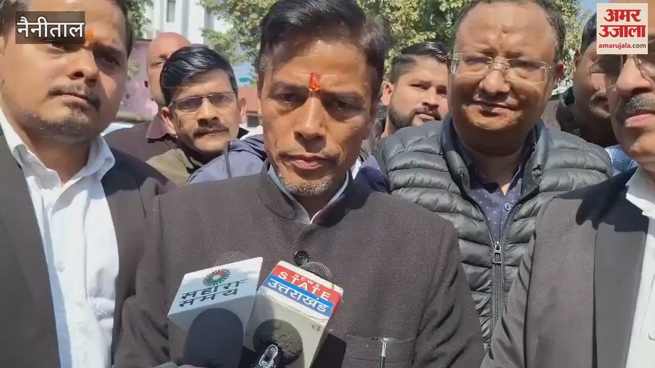VIDEO : ऑनलाइन रजिस्ट्री प्रक्रिया के विरोध में हल्द्वानी में धरना प्रदर्शन, अधिवक्ताओं और स्टांप विक्रेताओं ने उठाई आवाज