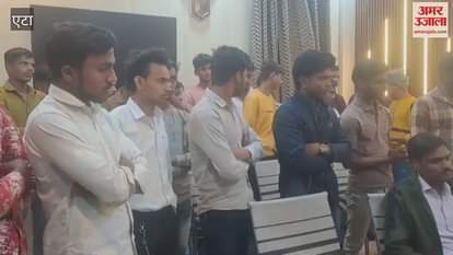 VIDEO : UP Board exam copy not given for 40 minutes