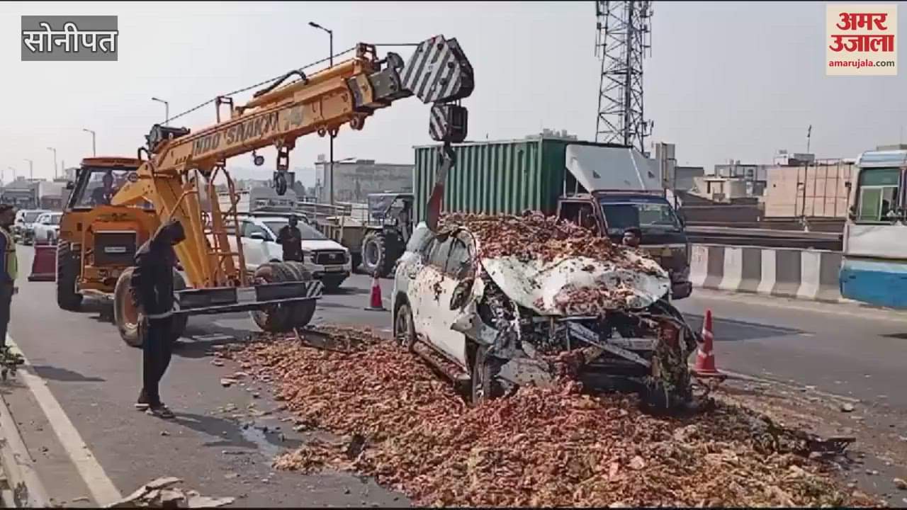 VIDEO : Tragic accident on highway in Sonipat, Fortuner collides with punctured Bolero; cleaner dies