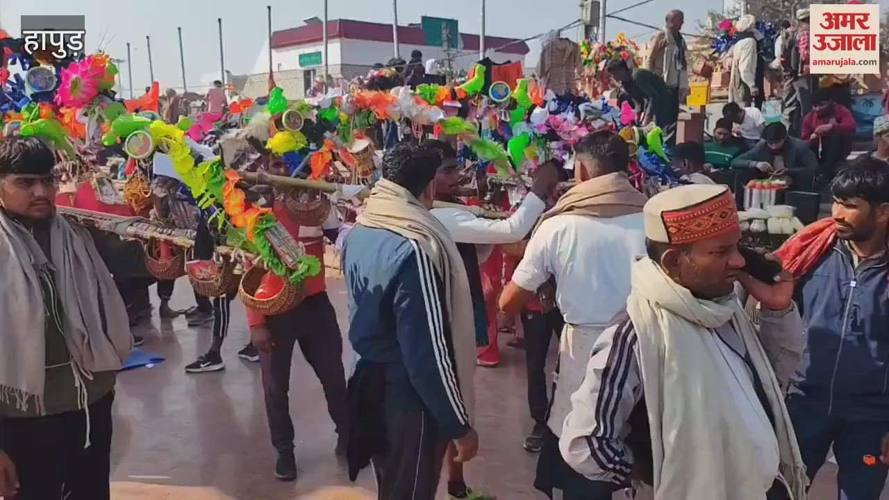 VIDEO : huge crowd of Kanwadis gathered at Brajghat on Monday