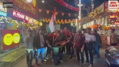 VIDEO : Great celebration in Sadar Bazaar, Agra after victory over Pakistan
