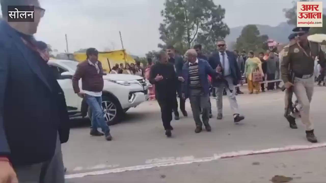 VIDEO : Chief Minister Sukhu bowed his head at Pattamod Shiv Mandir while going to Shimla