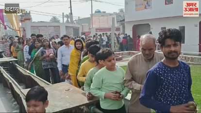 VIDEO : huge crowd of devotees gathered in Shiv mandirs in Budaun