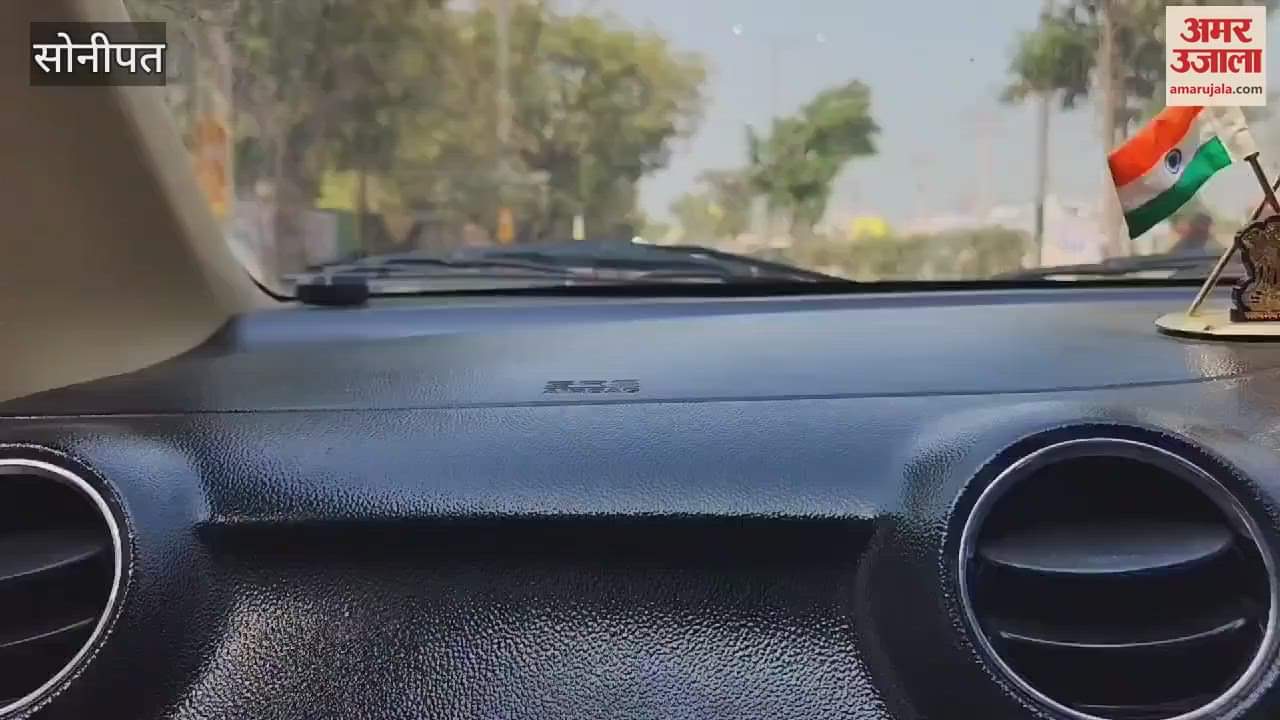 VIDEO : AAP leader Devendra Gautam detained by police in Sonipat