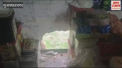 VIDEO : Muzaffarnagar: Theft in a confectionery shop while wearing a mask.