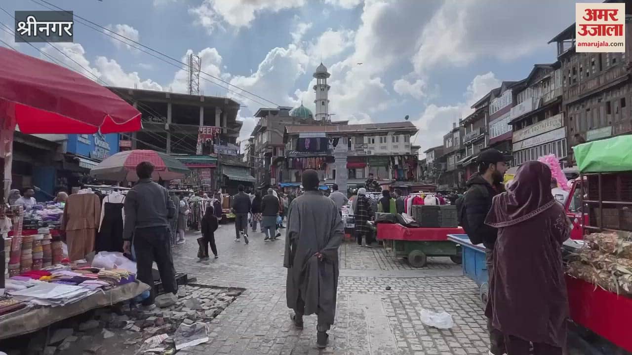 VIDEO : Preparations for Ramzan in Kashmir brighten the markets, crowds gathered at shops