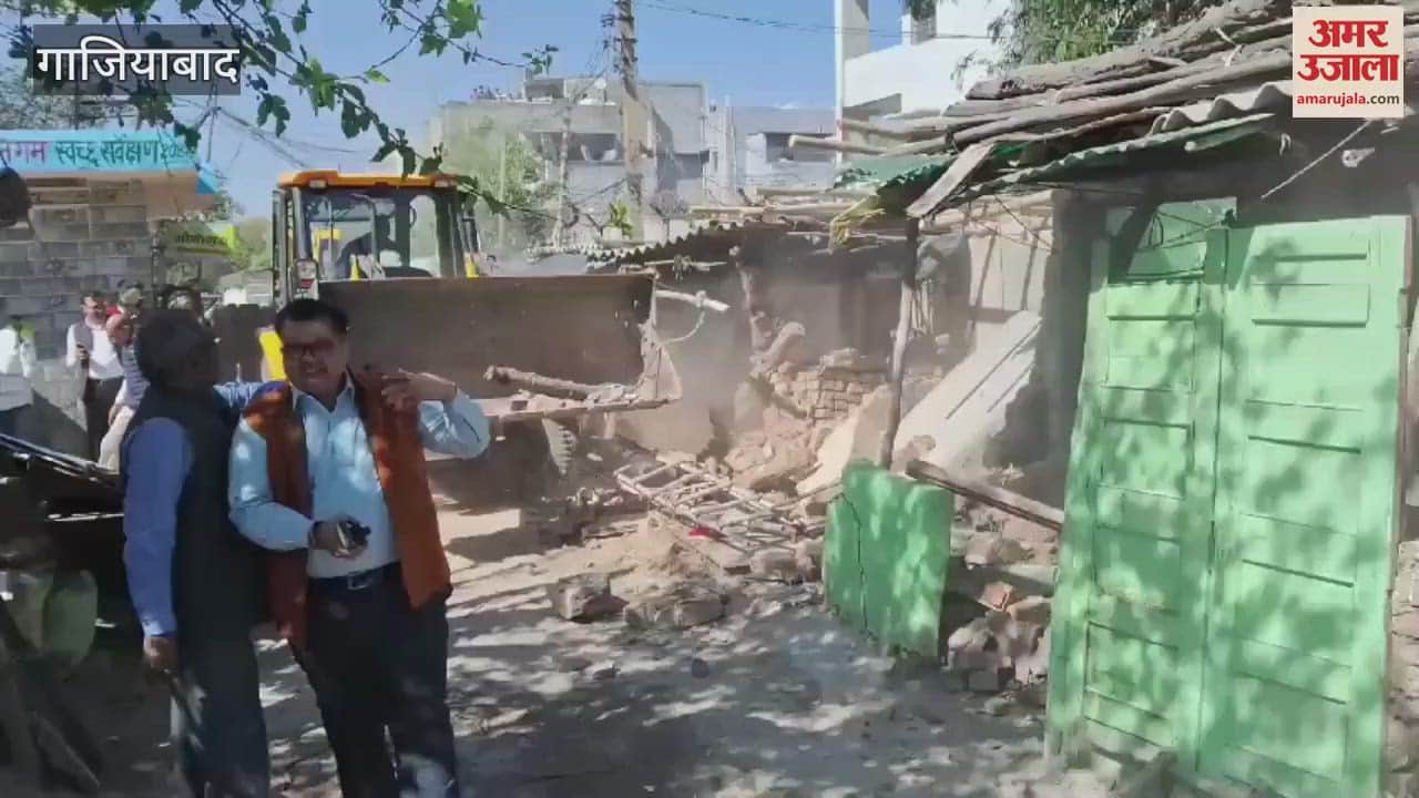 VIDEO : Illegal encroachment removed from Brijbihar in Ghaziabad