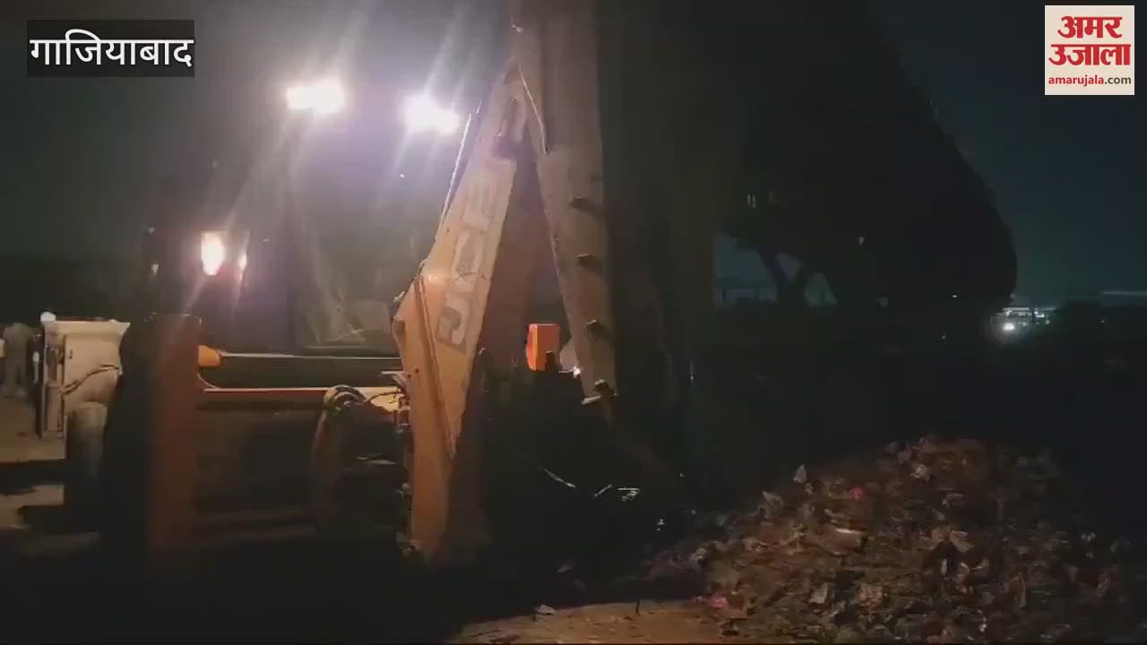VIDEO : 7 year-old boy goes missing after falling into drain in Ghaziabad