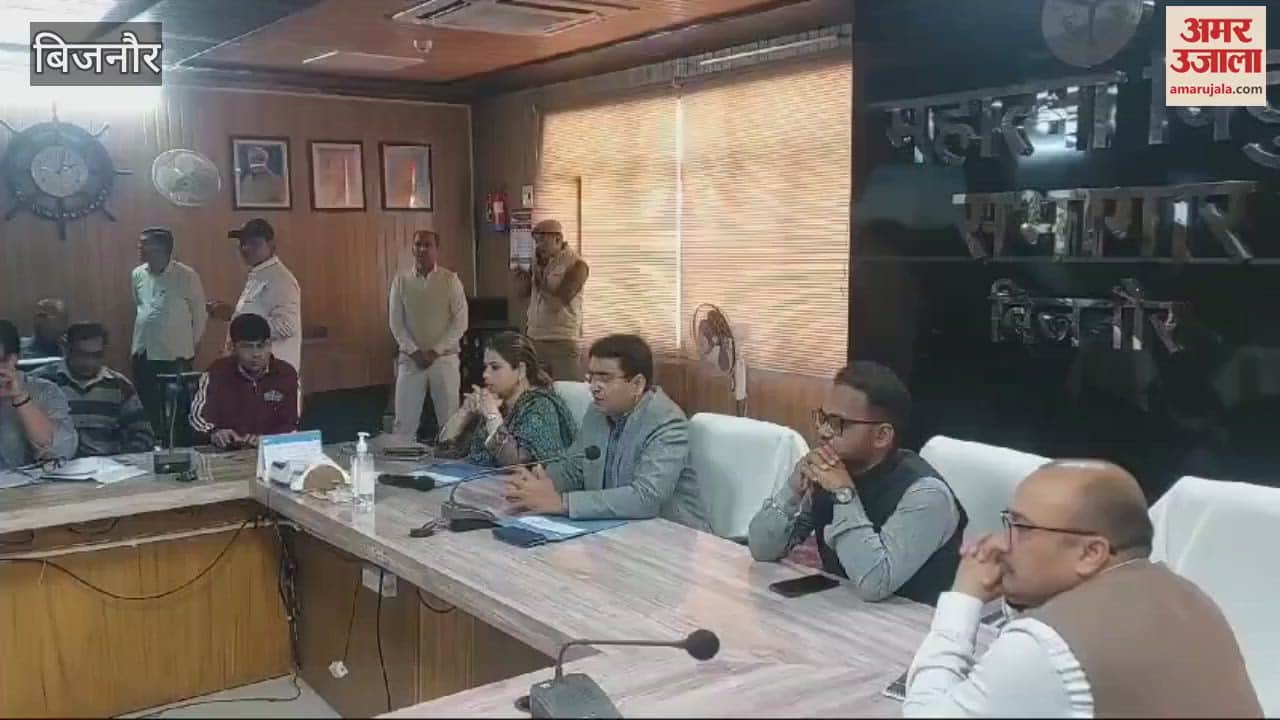 VIDEO : Bijnor: Liquor shops lottery program