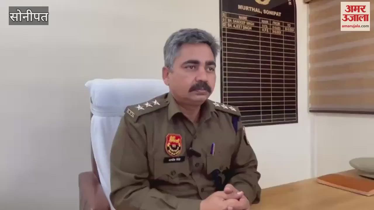 VIDEO : armed miscreants looted employees and customers at liquor shop In Sonipat