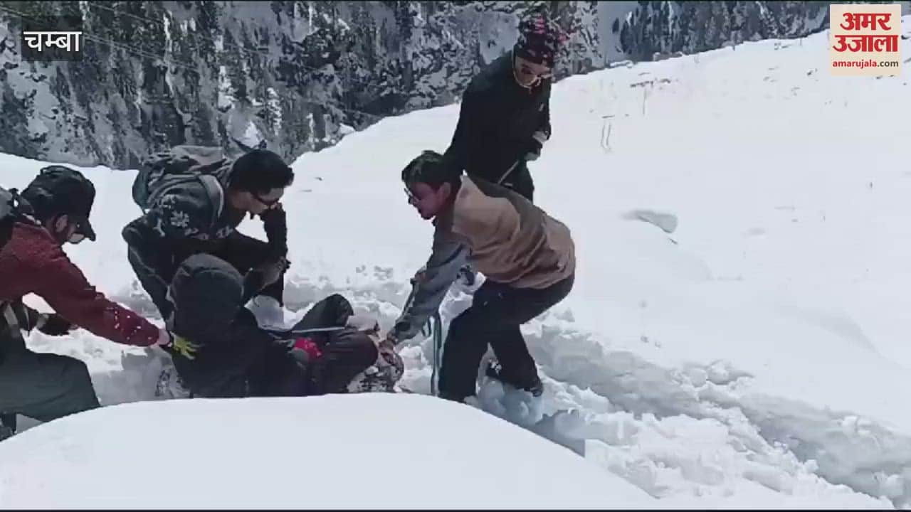VIDEO : Sometimes the patient was taken to Kilad Hospital by carrying him on the back and sometimes by pulling a temporary stretcher