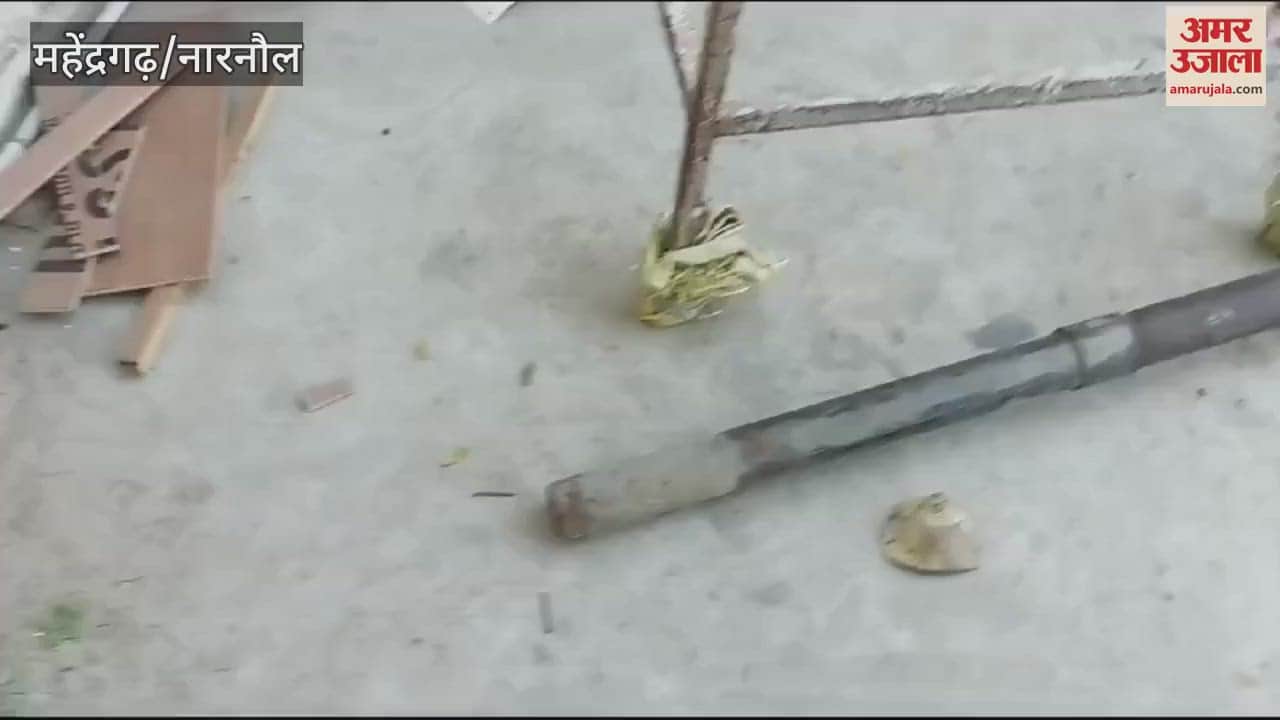 VIDEO : Locks of three showrooms broken simultaneously in Narnaul, cash worth lakhs of rupees stolen