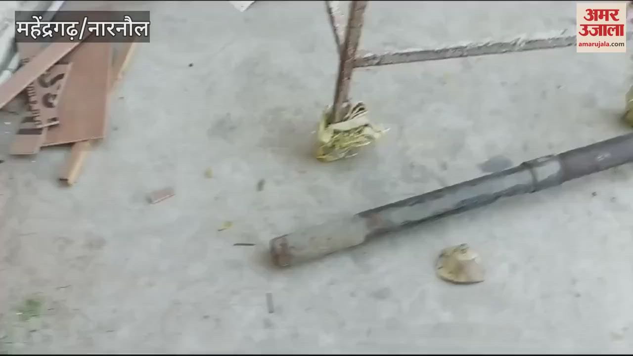 VIDEO : Locks of three showrooms broken simultaneously in Narnaul, cash worth lakhs of rupees stolen