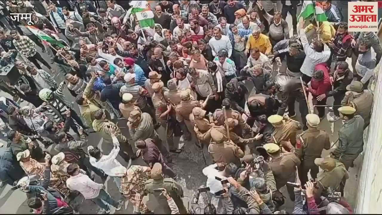 VIDEO : Increase salary, regularize; PHE employees in Jammu demand direct action from the government