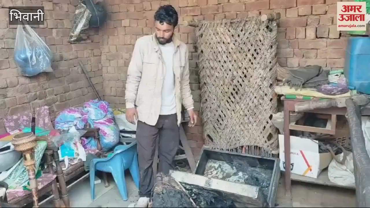 VIDEO : Fire broke out in the closed house of a brick kiln worker in Bhiwani, neighbors saw smoke rising