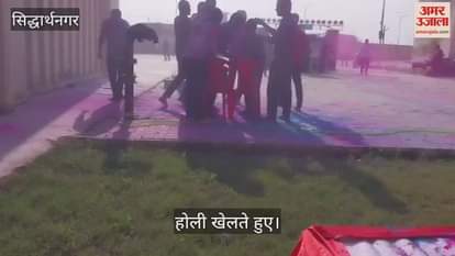 VIDEO : MBBS students participated in Holi festival