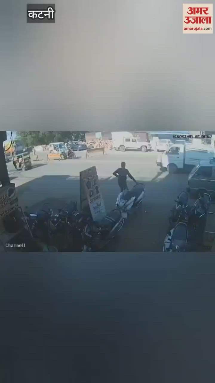 Uncontrolled truck hits 7 vehicles, 4 injured including 2 policemen, see CCTV footage
