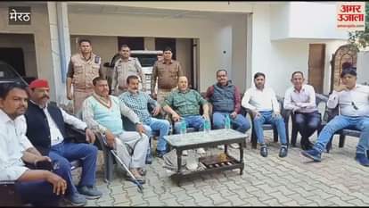 VIDEO : Meerut: SP District President Vipin Chaudhary placed under house arrest