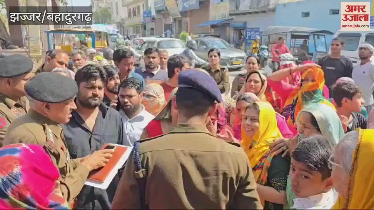 VIDEO : Women blocked Beri Gate due to non-availability of water in Jhajjar