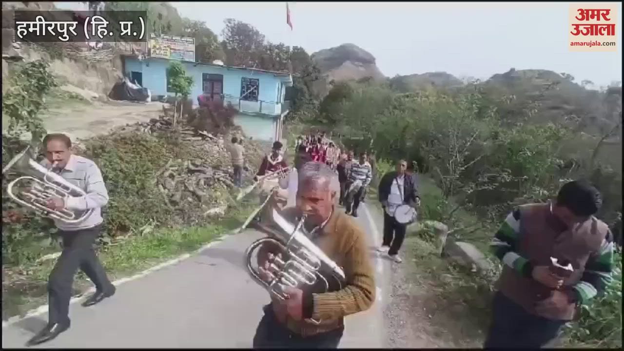 VIDEO : Indian Army Lieutenant Rohit Chandel of Karha village in Hamirpur was given a grand welcome on his arrival home