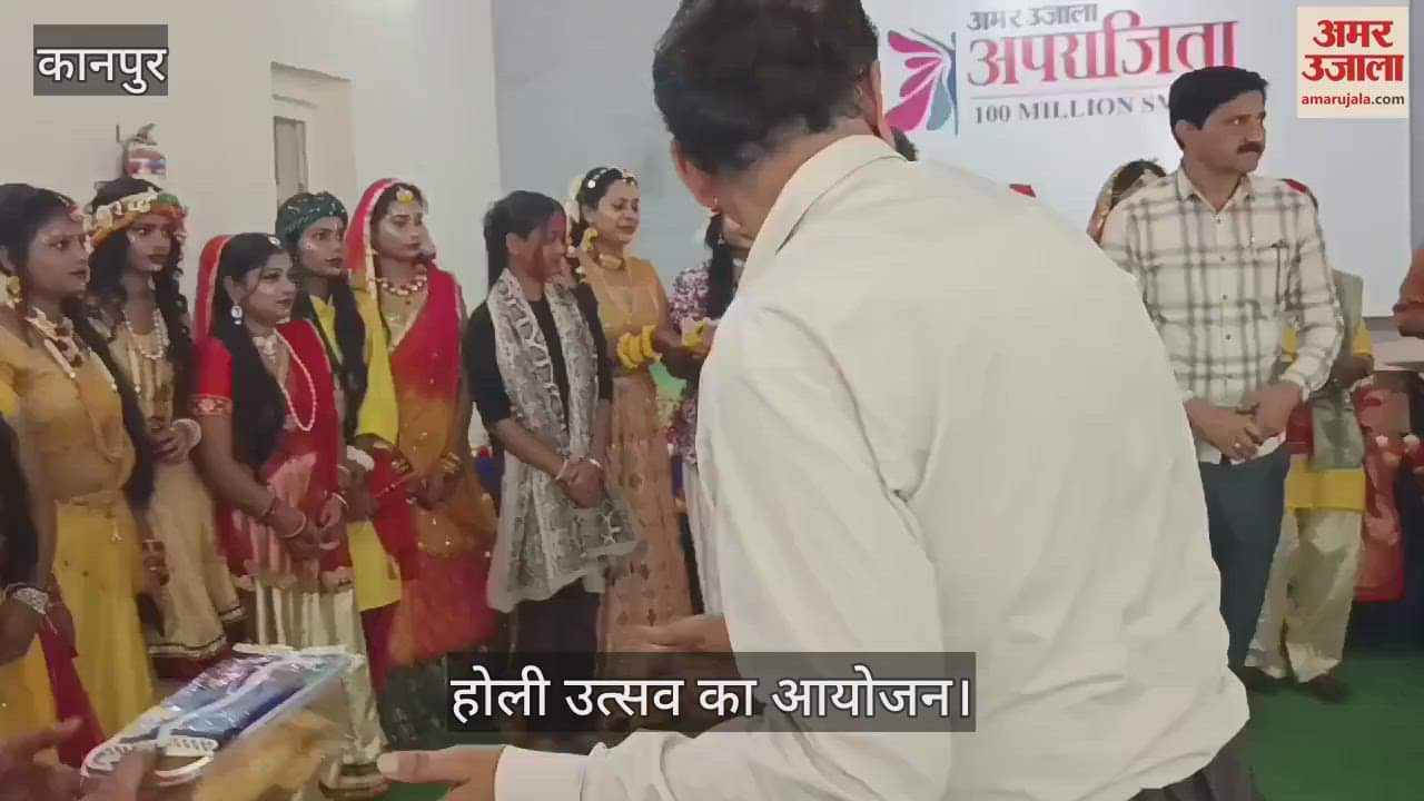 VIDEO : Radha-Krishna and Gopis played Holi with flowers