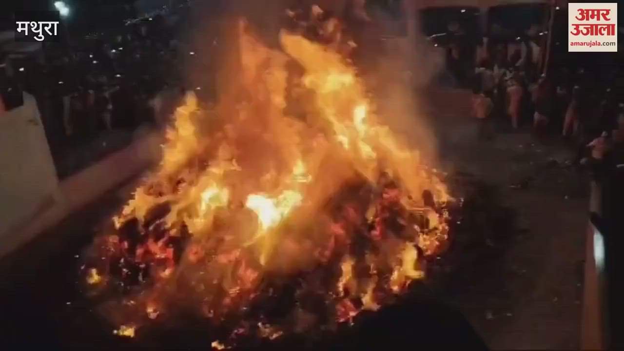 VIDEO : Sanju Panda passed through the burning Holika for first time in Phalen